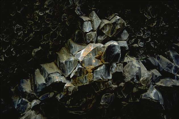 Muster in der Decke einer Basalth�hle