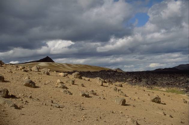 Near hot spring of Leirhnj&uacute;kur