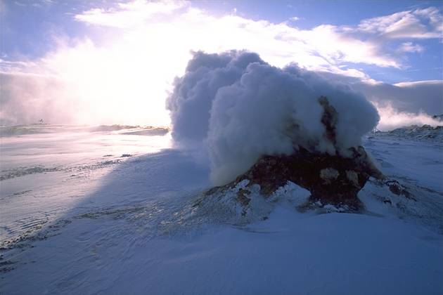 Hot spring at Hverar&ouml;nd