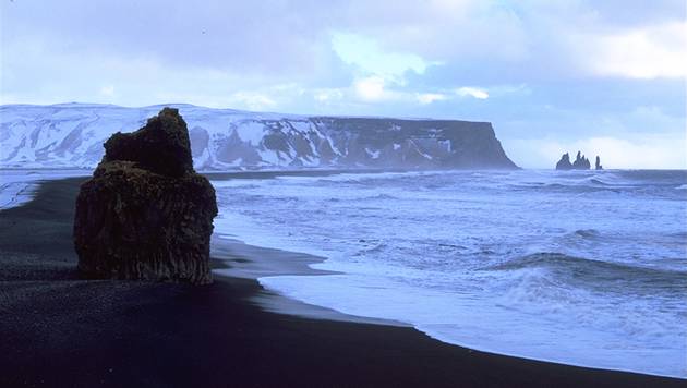 Cliff near Dyrh�laey