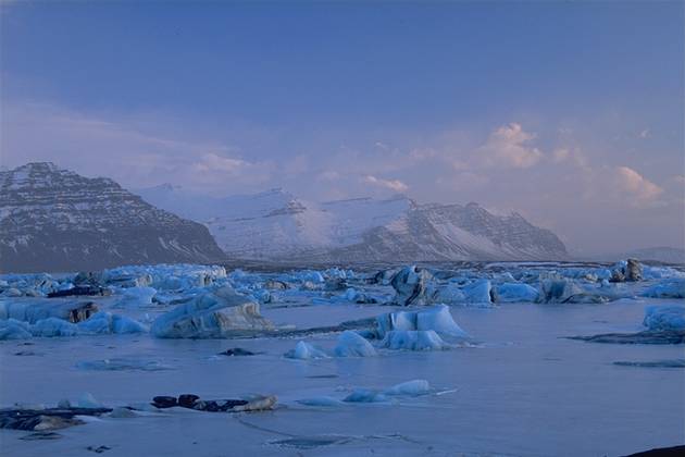 J�kullsarlon at sunrise