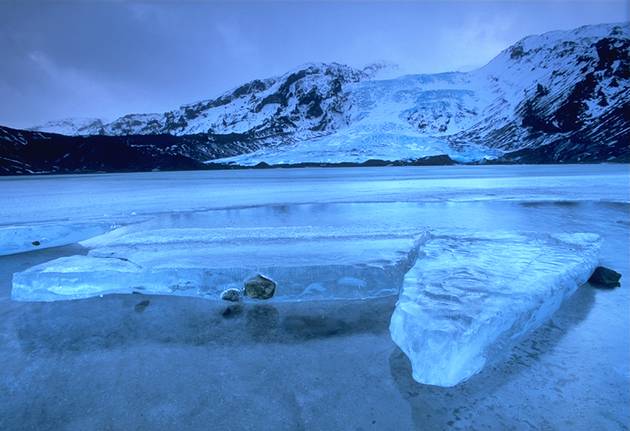Floe on glacier lake